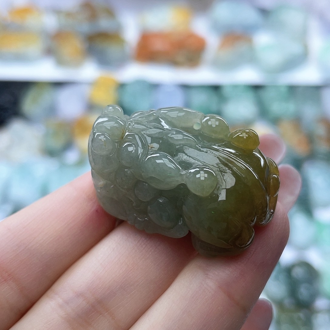 颈饰未镶嵌翡翠貔貅2