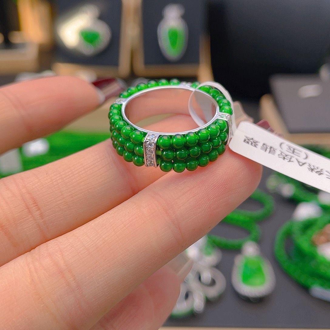 翡翠戒指银S925镶嵌卡2.5备注圈口