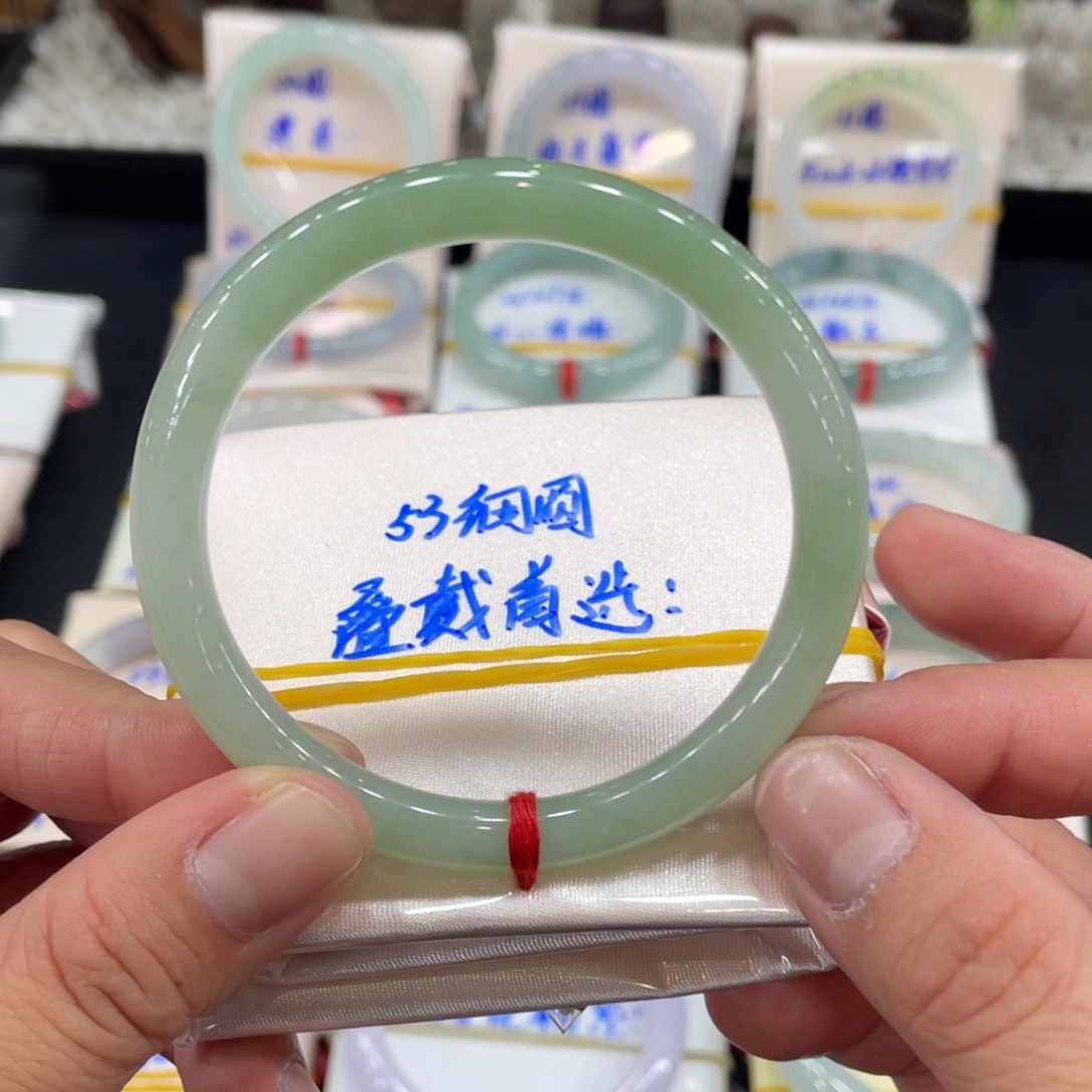 翡翠未镶嵌手镯缅甸翡翠天然翡翠