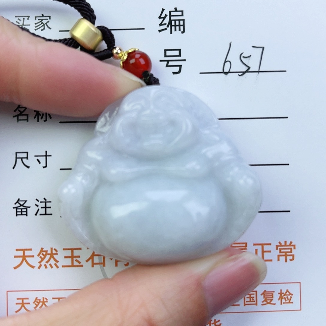 翡翠颈饰未镶嵌佛公