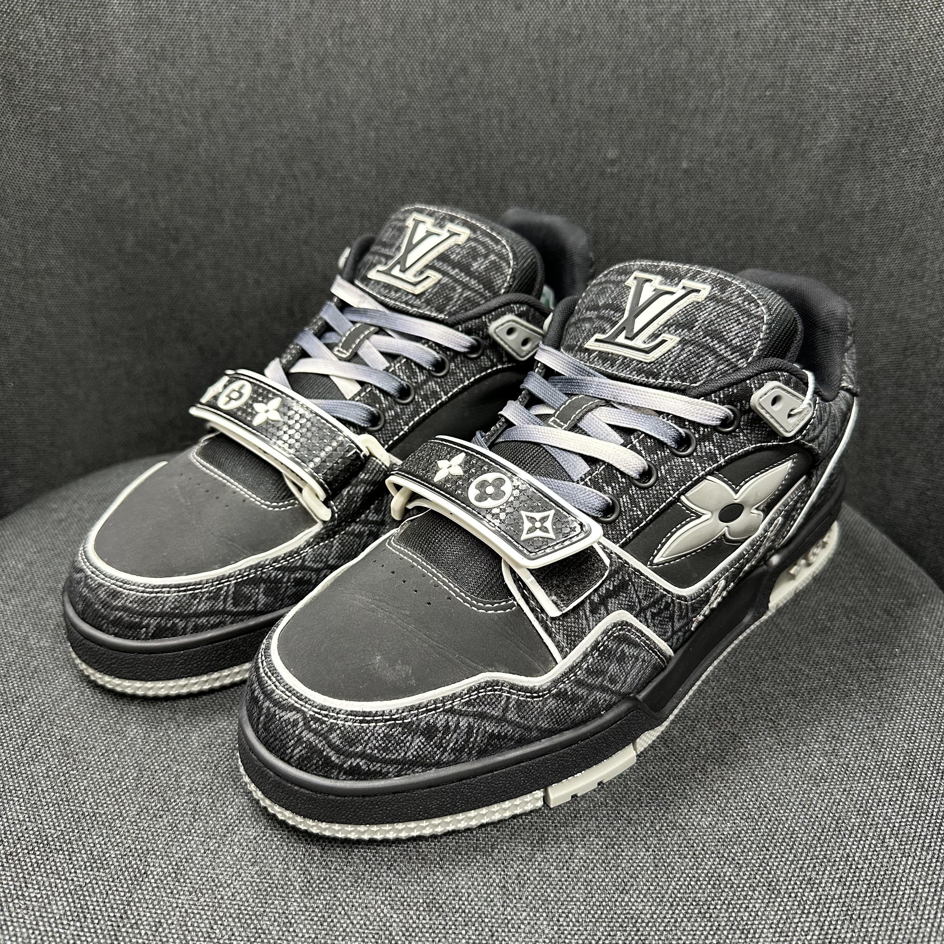 99新 LouisVuitton/路易威登 新款黑色牛仔魔术贴