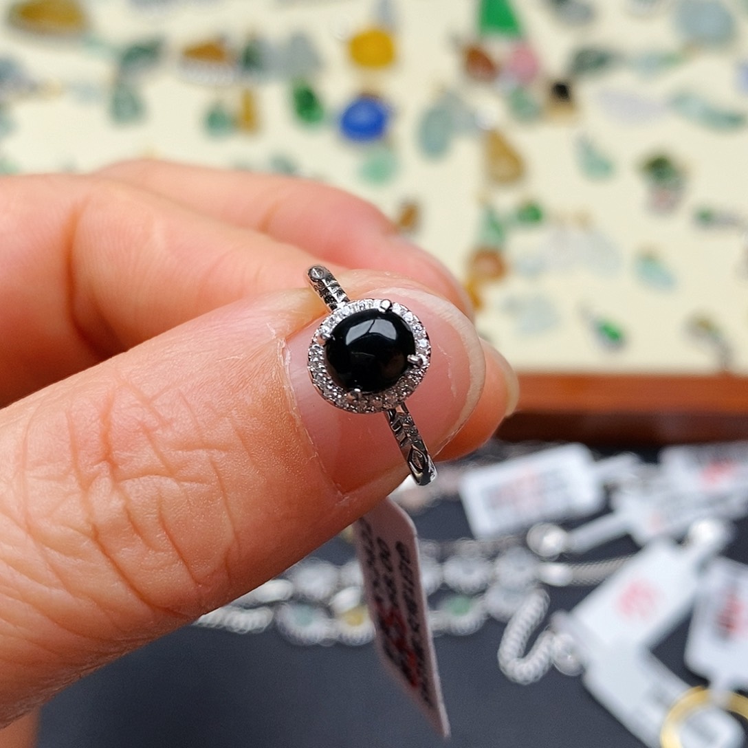 银S925镶嵌戒指翡翠