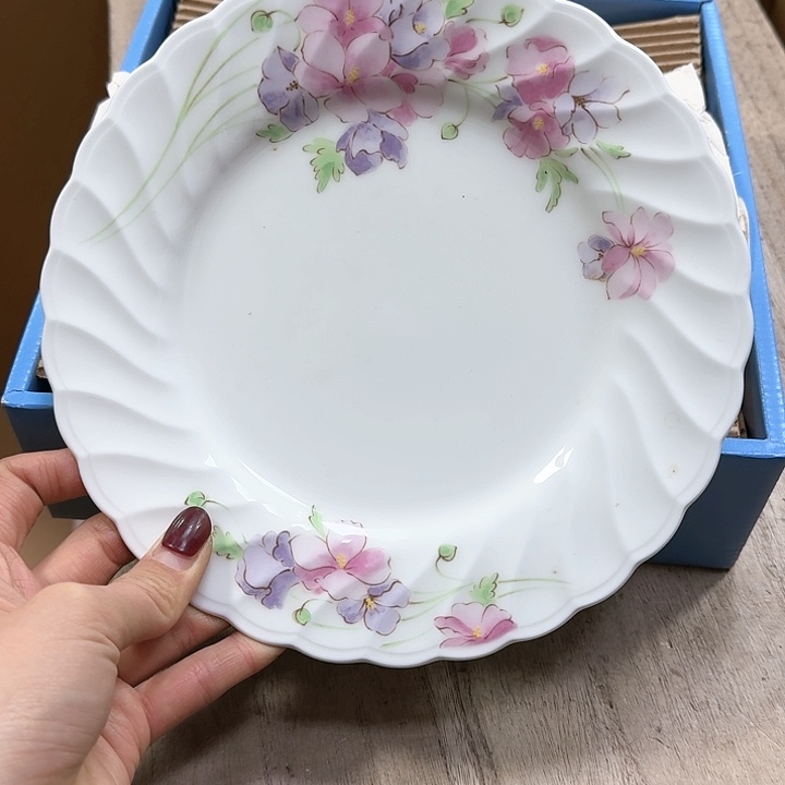 瓷片噗哈哈哈哈哈哈哈哈哈哈