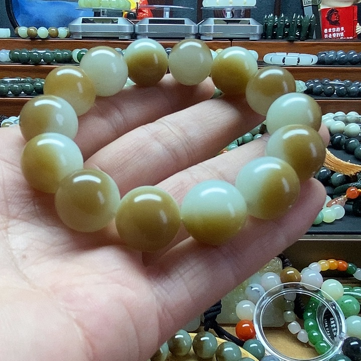 和田玉手串未镶嵌庄***辰