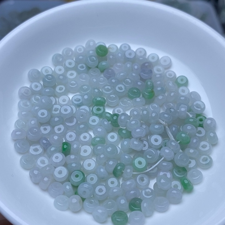 翡翠未镶嵌手链卡3乘5冰绿白算盘100个