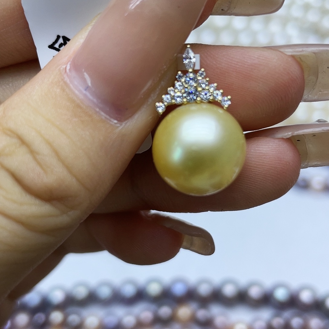 海水珍珠18K金镶嵌颈饰