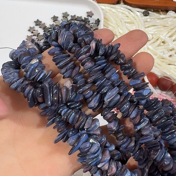 玛瑙/玉髓合金珠宝半成品2条蓝色不规则片片80厘米