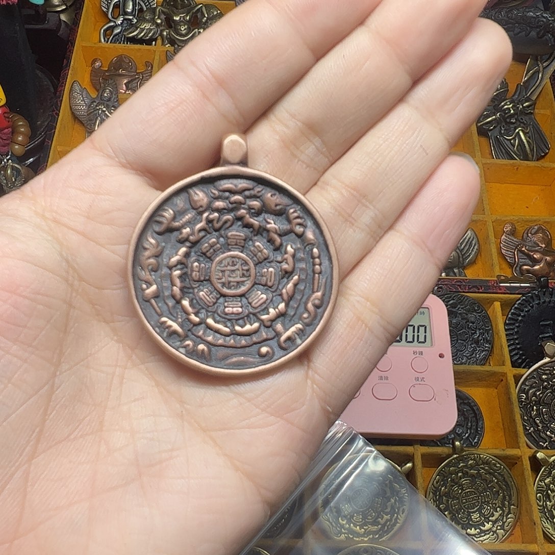 ¥***$合金类啊哈哈真的好喜欢这个风格