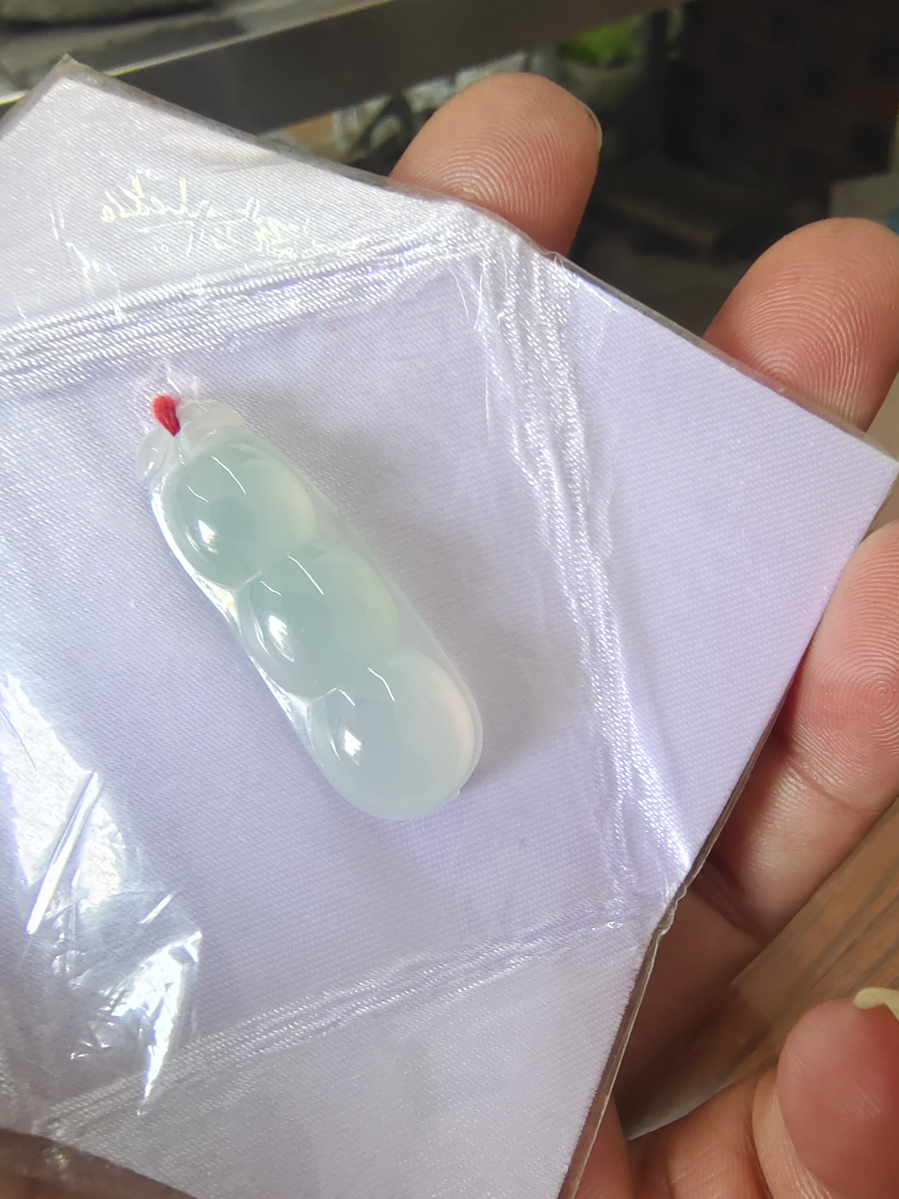 晴水绿福豆精雕精致