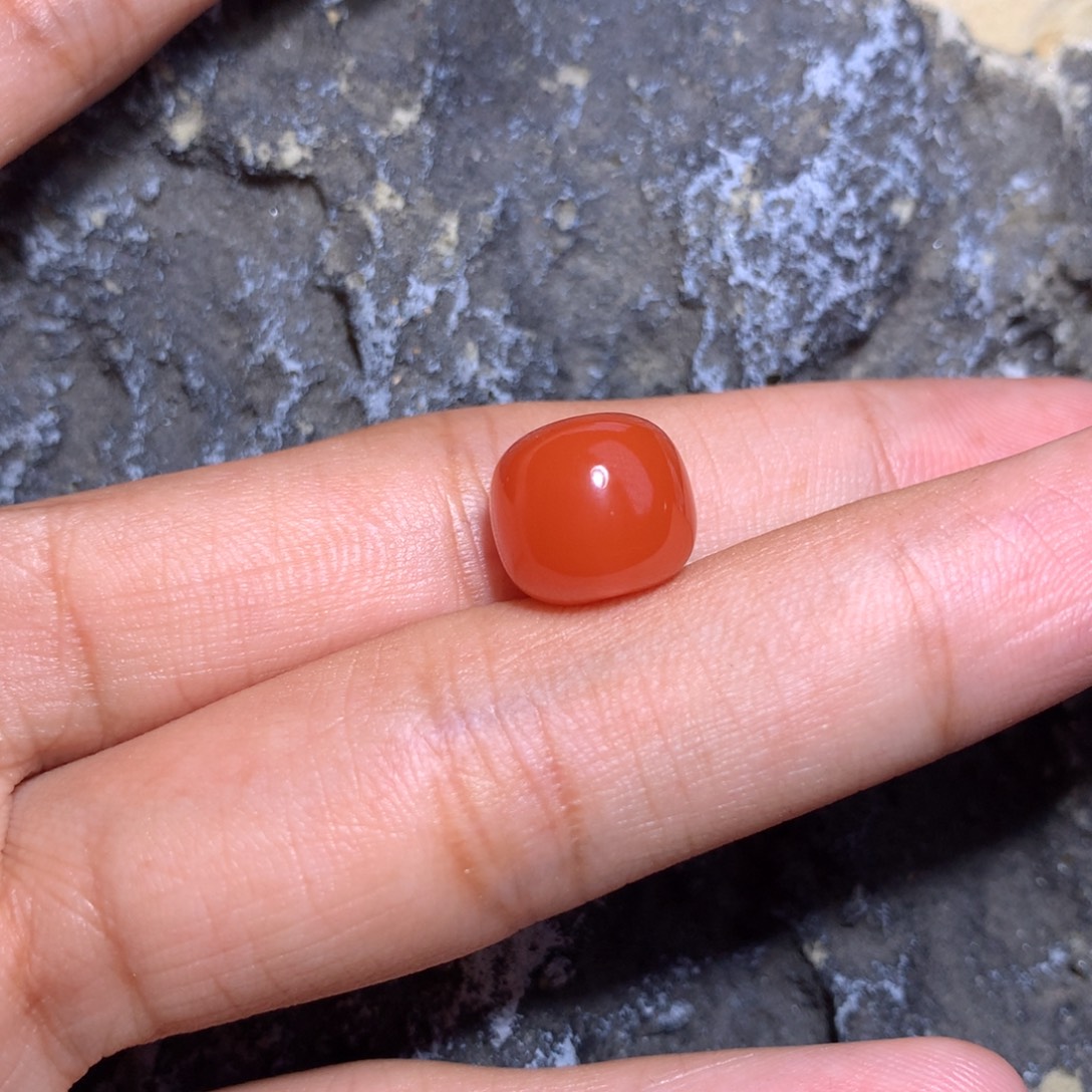 南红玛瑙未镶嵌老型10.9×9.7朱砂点