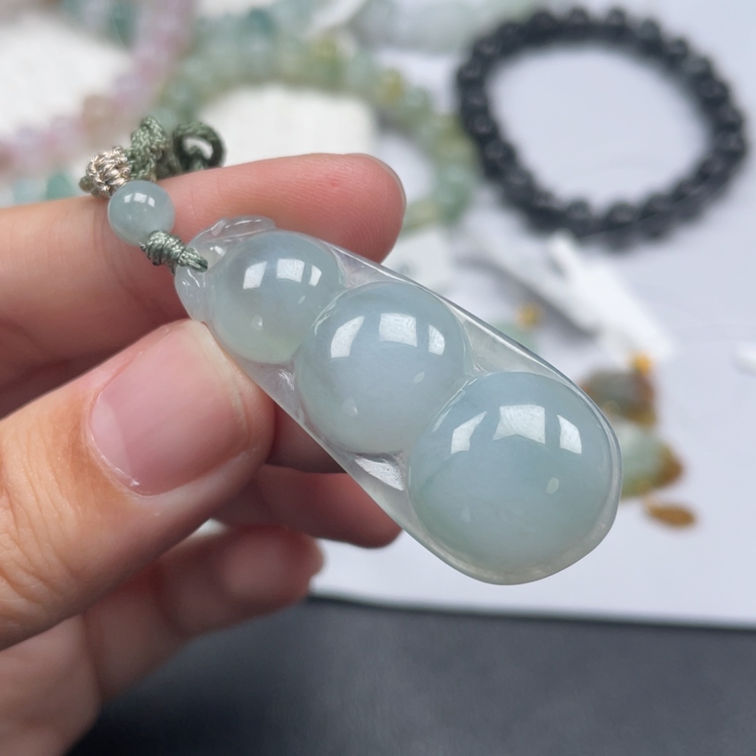 翡翠未镶嵌颈饰天然A货缅甸翡翠