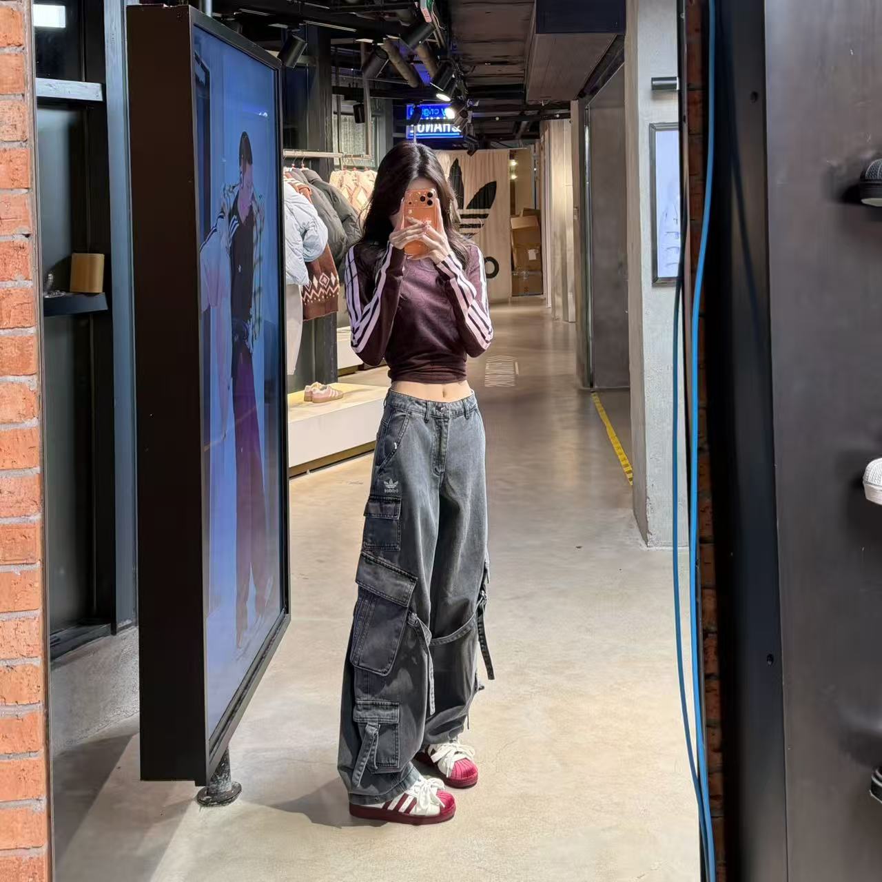 Adidas三叶草 宽松型百搭常规运动长裤工装牛仔裤 KU9535