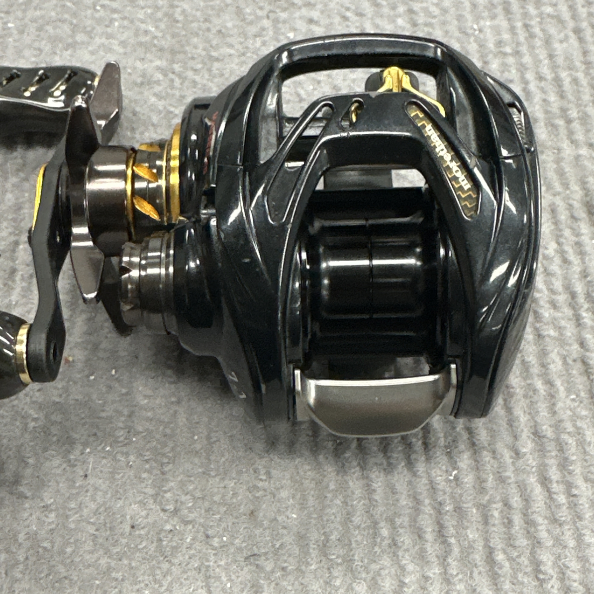 猫赞左手7.1速205g6kg正常使用痕迹有瑕疵裸轮改摇臂