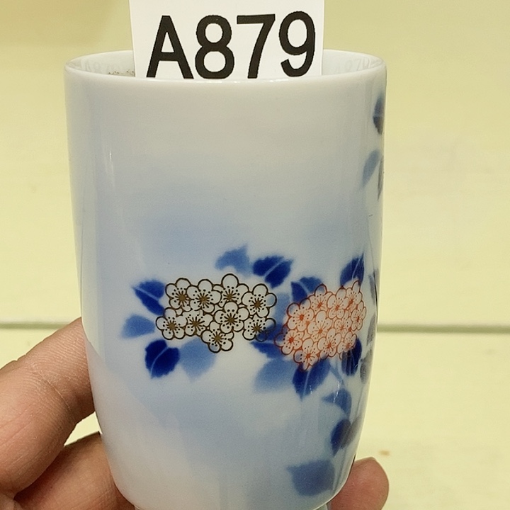 茶具瓷器杂项如图所示