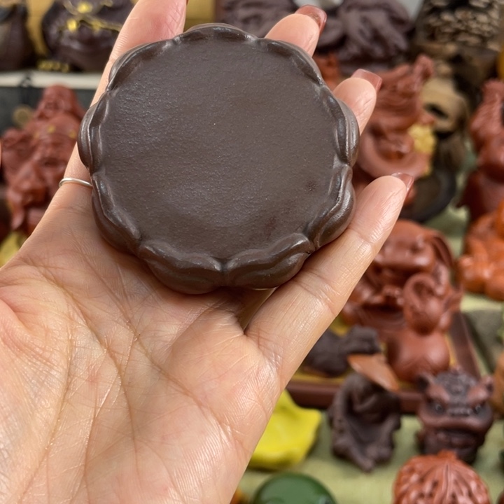 紫砂茶宠紫砂荷叶底座