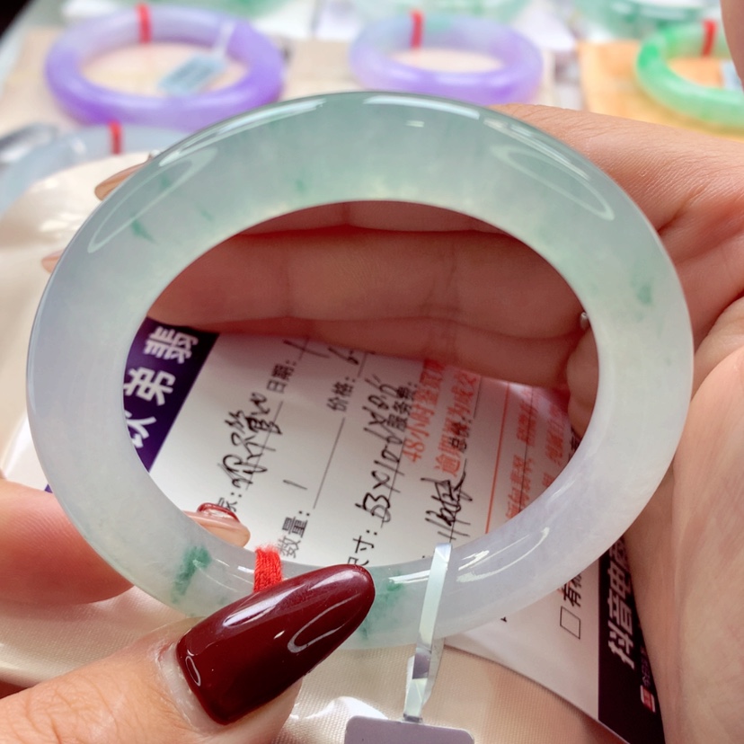 【闪购商品】翡翠手镯（圆镯）未镶嵌你***爸师妹荧光棒钢条子
