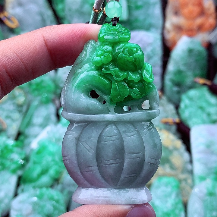 翡翠吊坠(不含链)未镶嵌