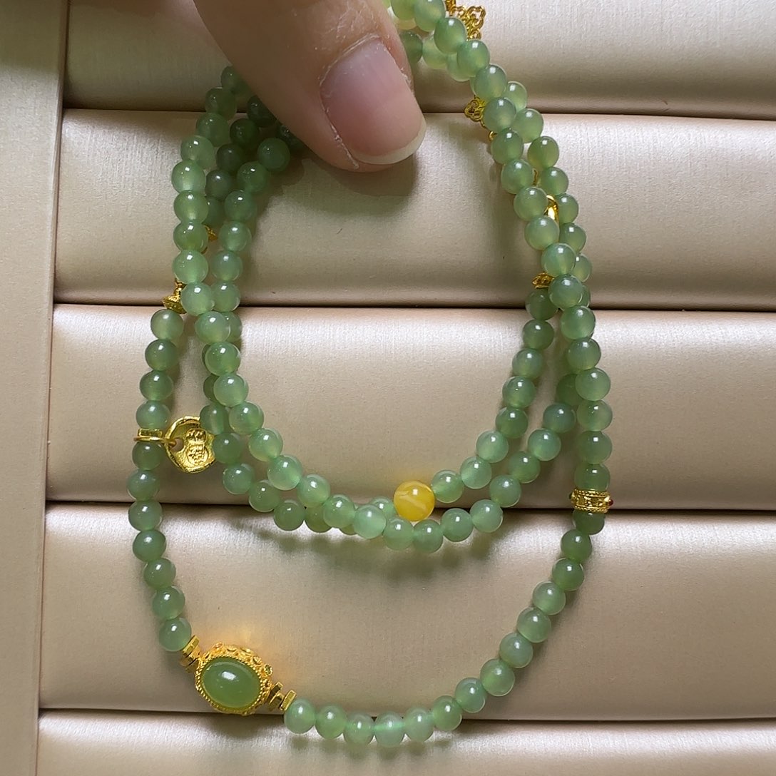 和田玉（碧玉）颈饰未镶嵌