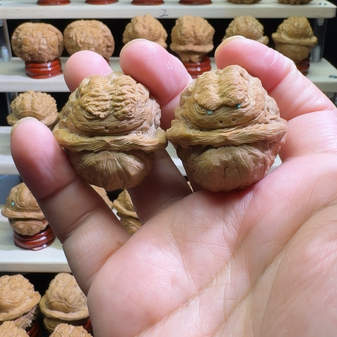 文玩核桃把件001单面随形