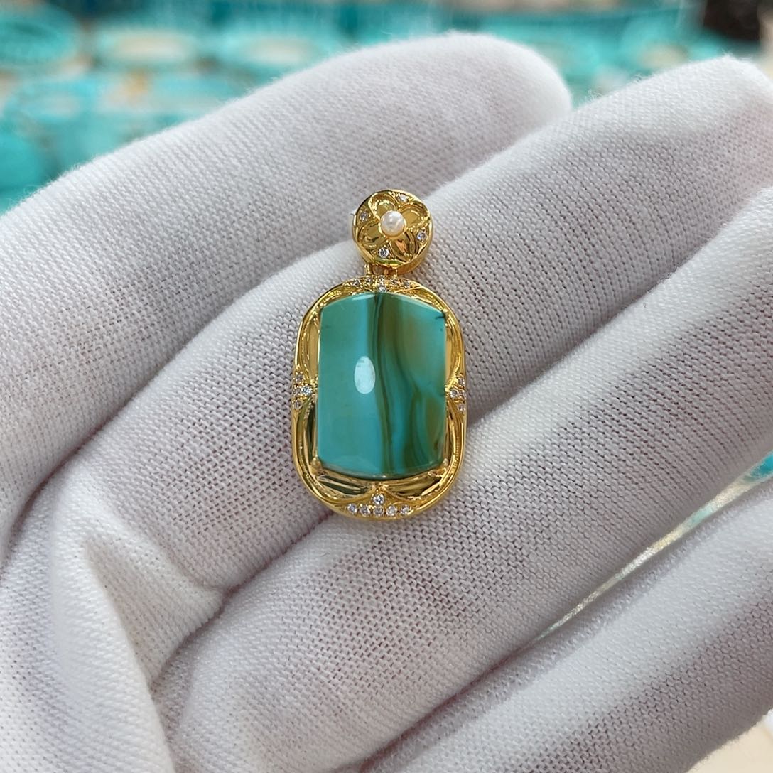 绿松石珠宝奇石18K金镶嵌