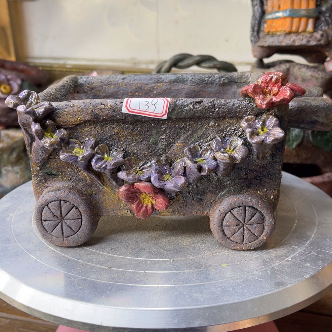 红陶粗砂陶瓷花盆