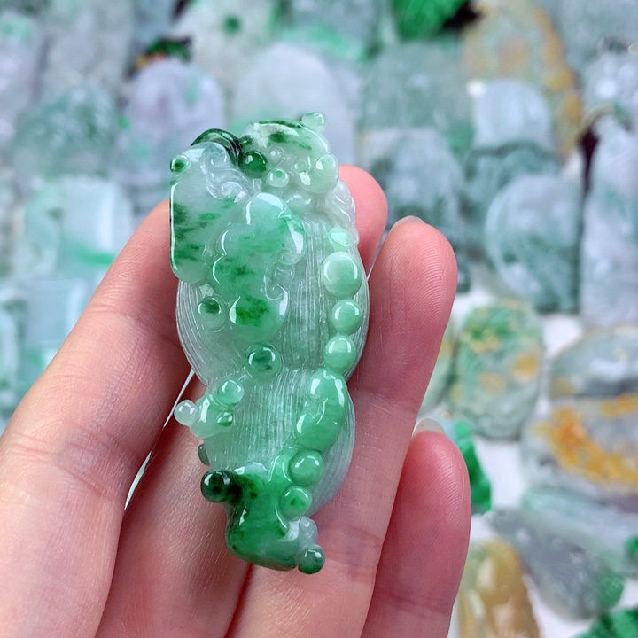 翡翠未镶嵌吊坠(不含链)