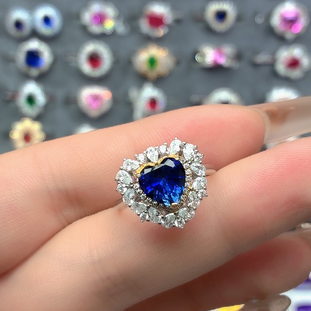 925银培育皇家蓝色宝石