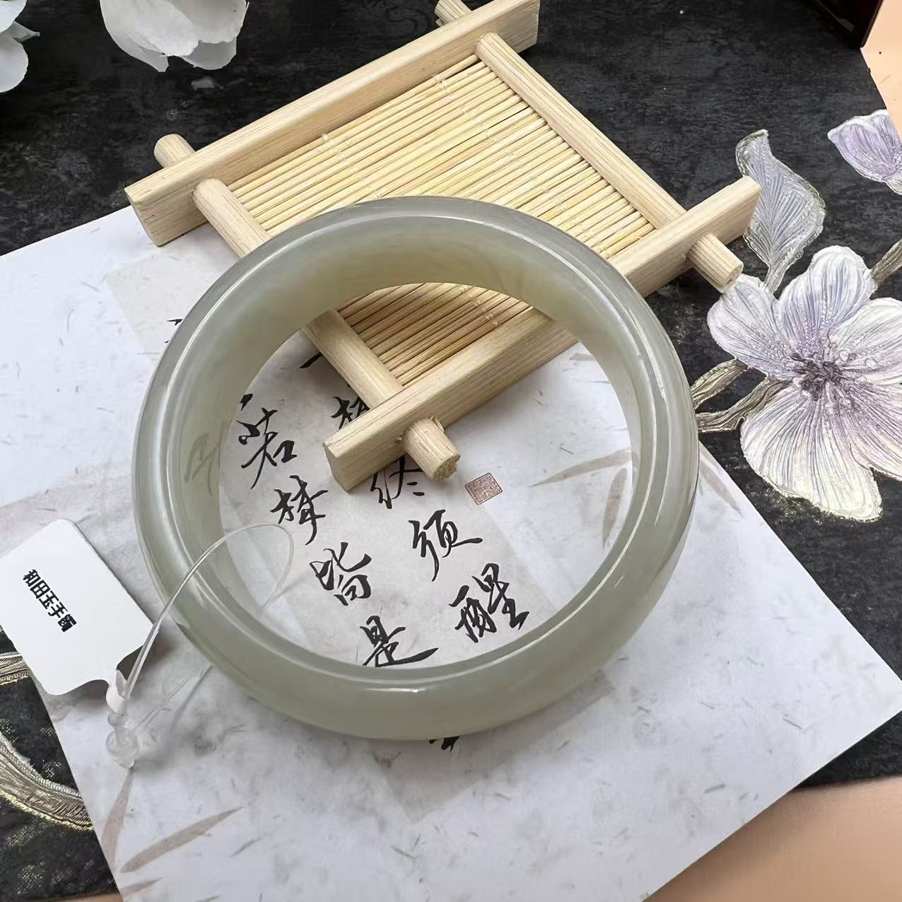 A1594 和田玉手镯 LZ387101046