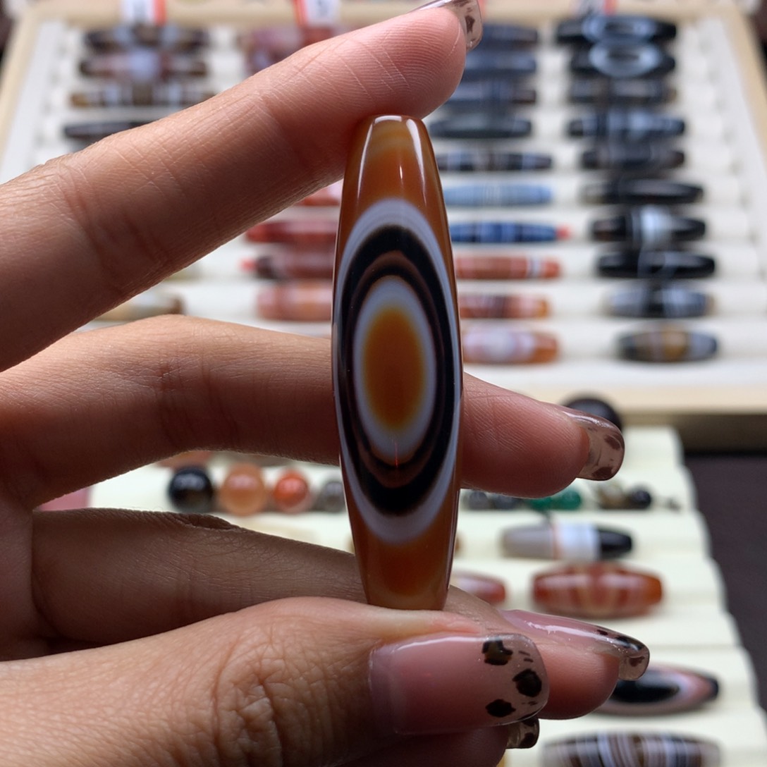 玛瑙/玉髓手链未镶嵌龙**戈