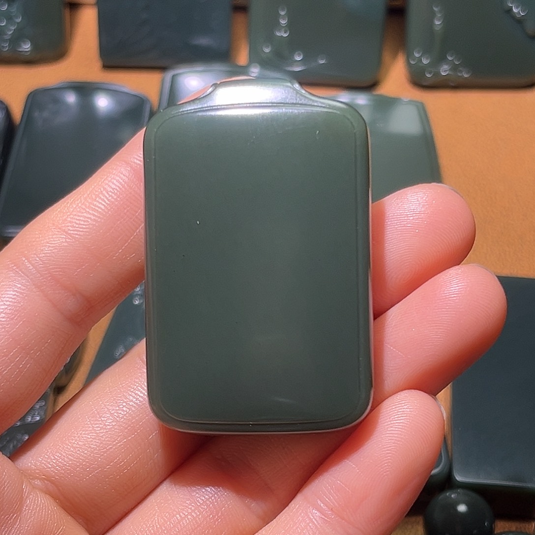 和田玉（青玉）未镶嵌颈饰