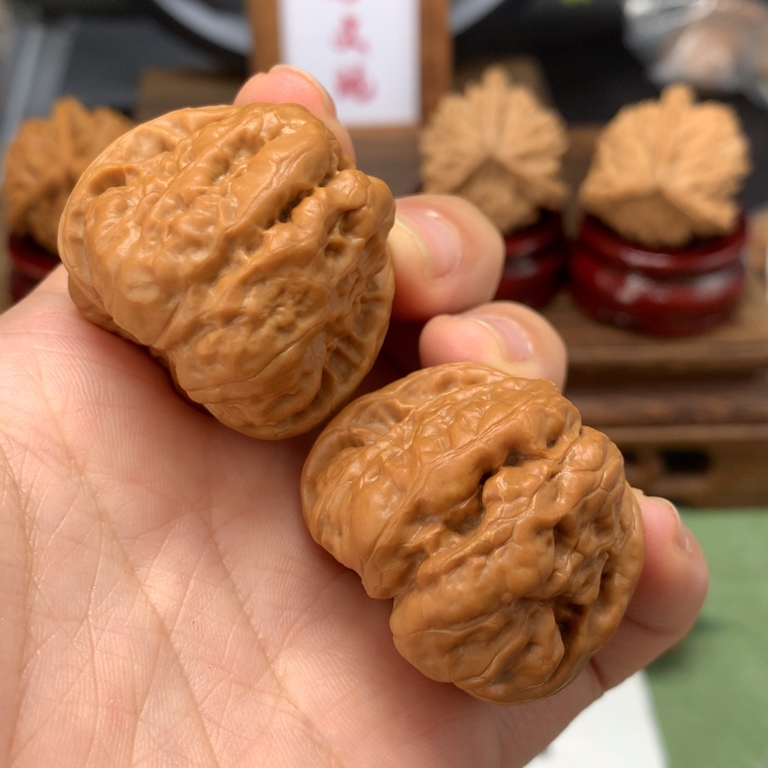 文玩核桃吊坠37蛤蟆头