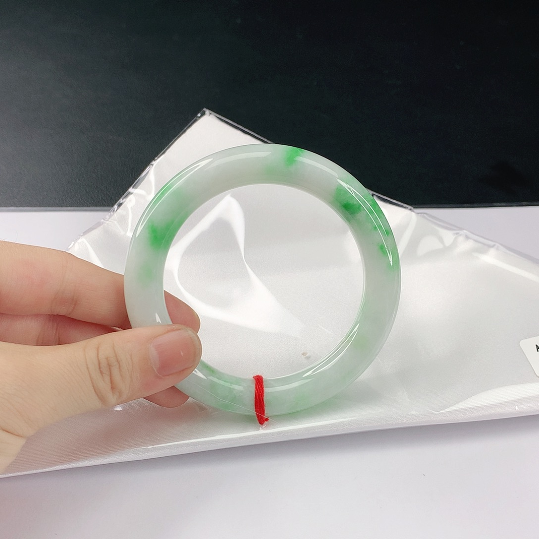 翡翠手镯未镶嵌l****9翡翠036