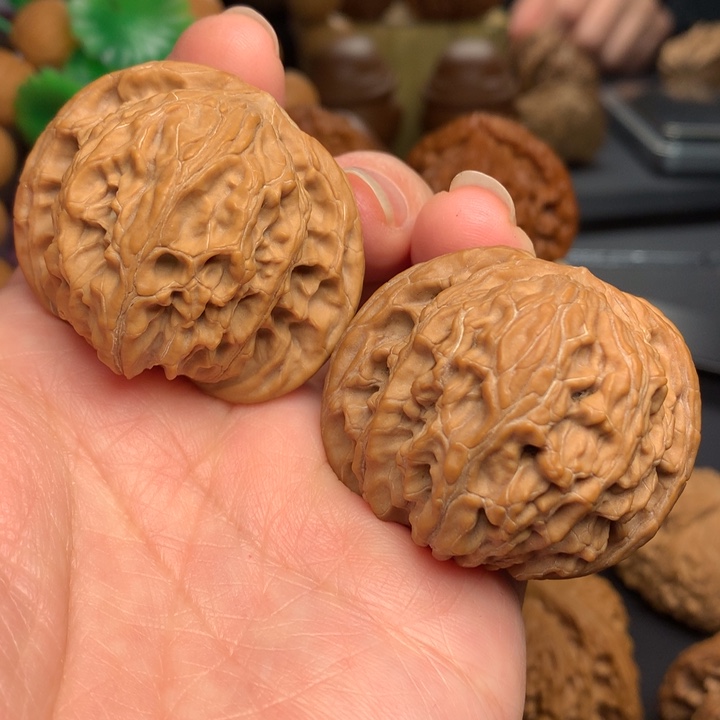 文玩核桃吊坠山地魔盘42