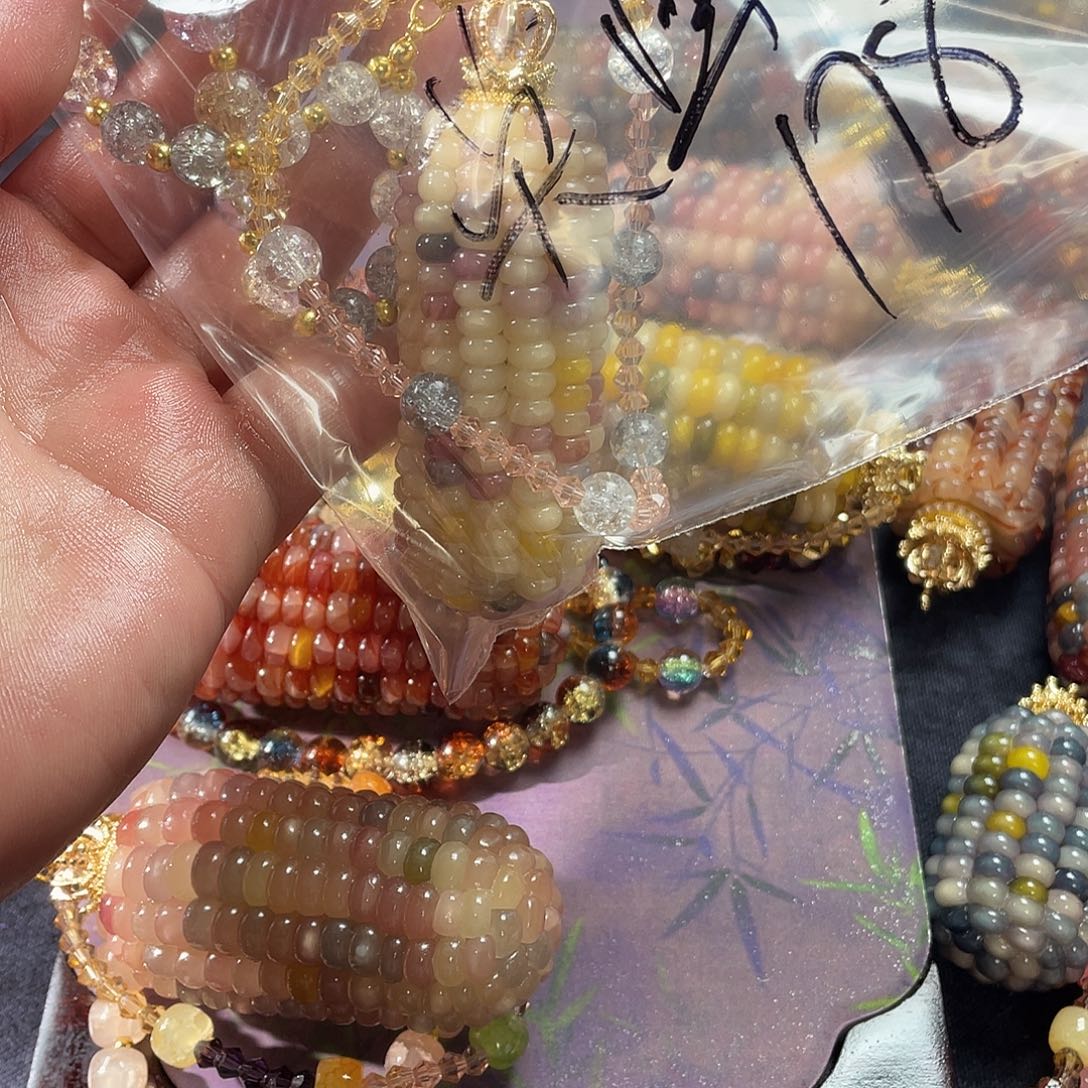 文玩玉米手把件哦