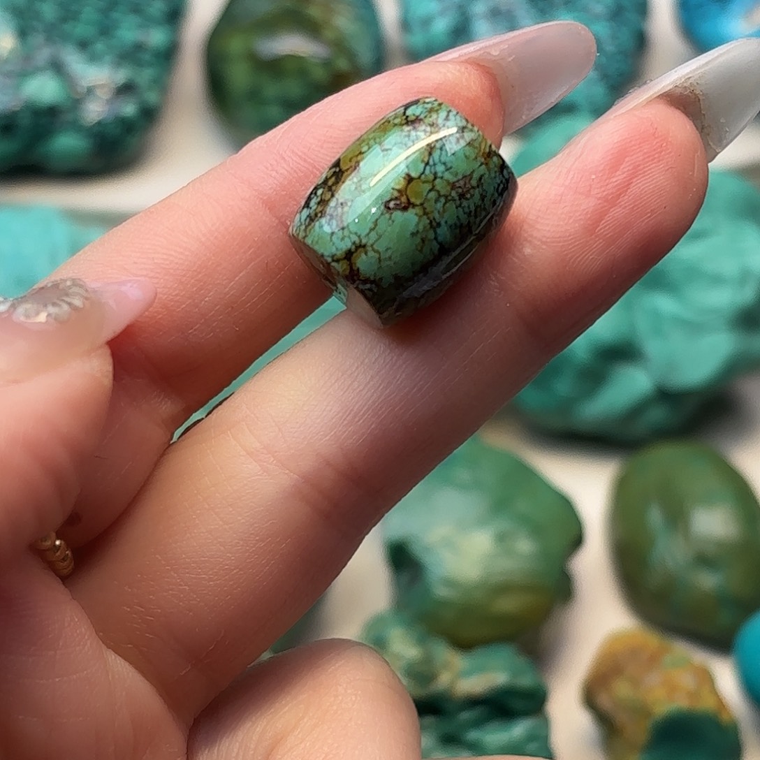 绿松石未镶嵌手串