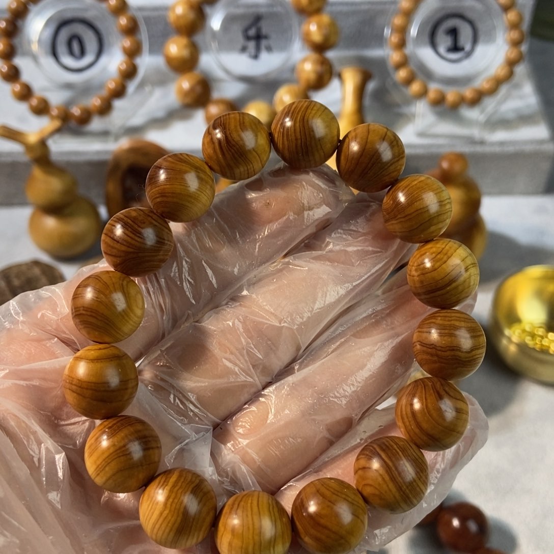 柏木（崖柏）瑕疵好