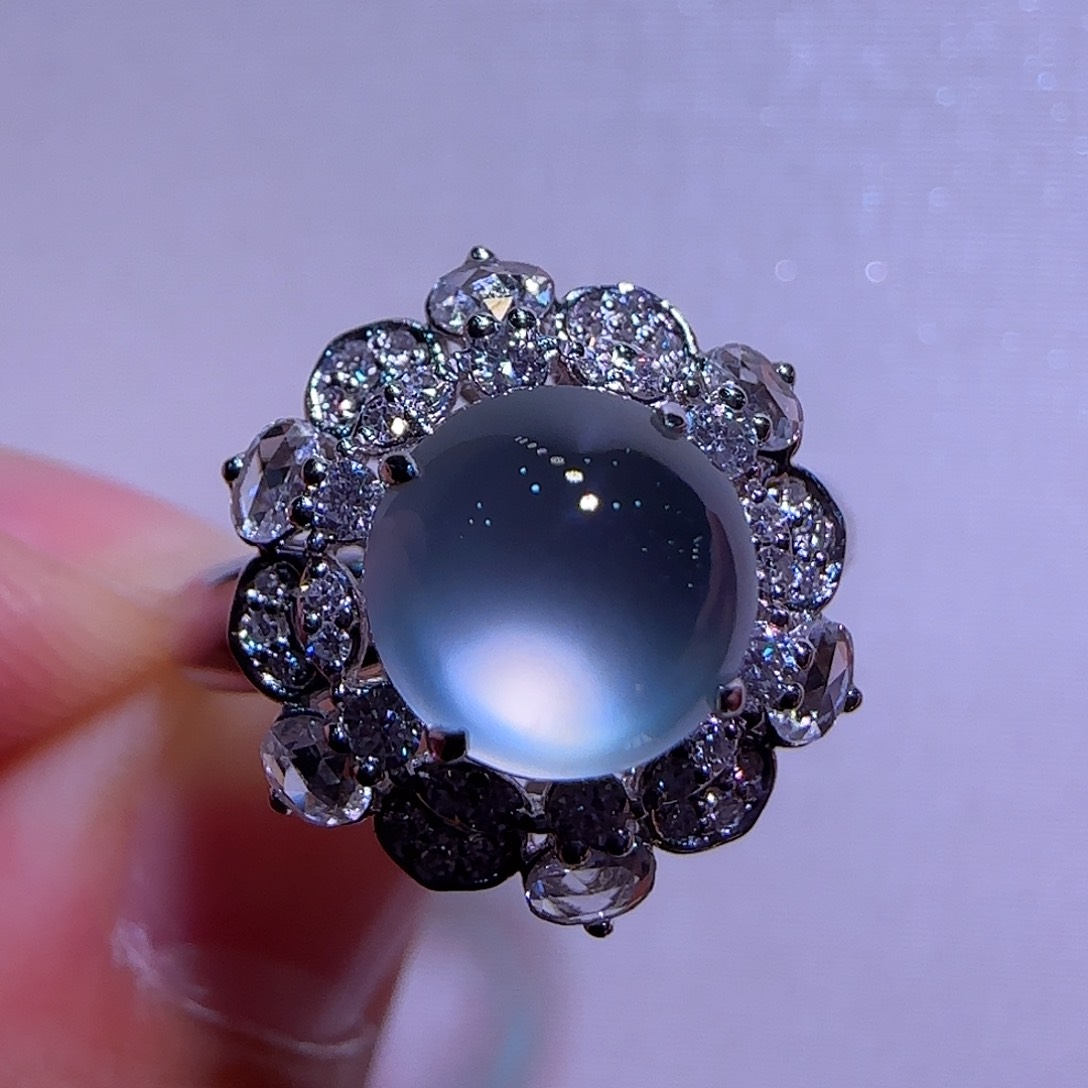 翡翠戒指18K金镶嵌戒指