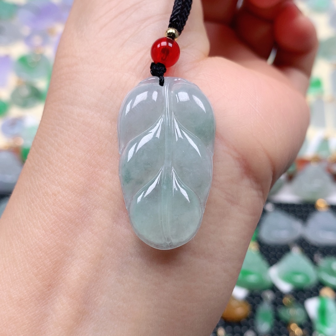 【闪购商品】翡翠吊坠(不含链)未镶嵌