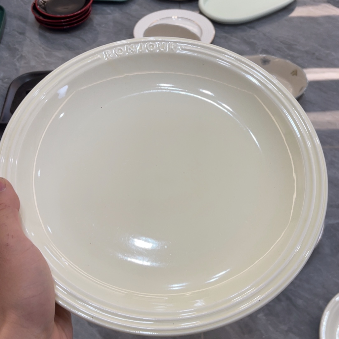 陶瓷微瑕餐具介意勿拍，满18飞！