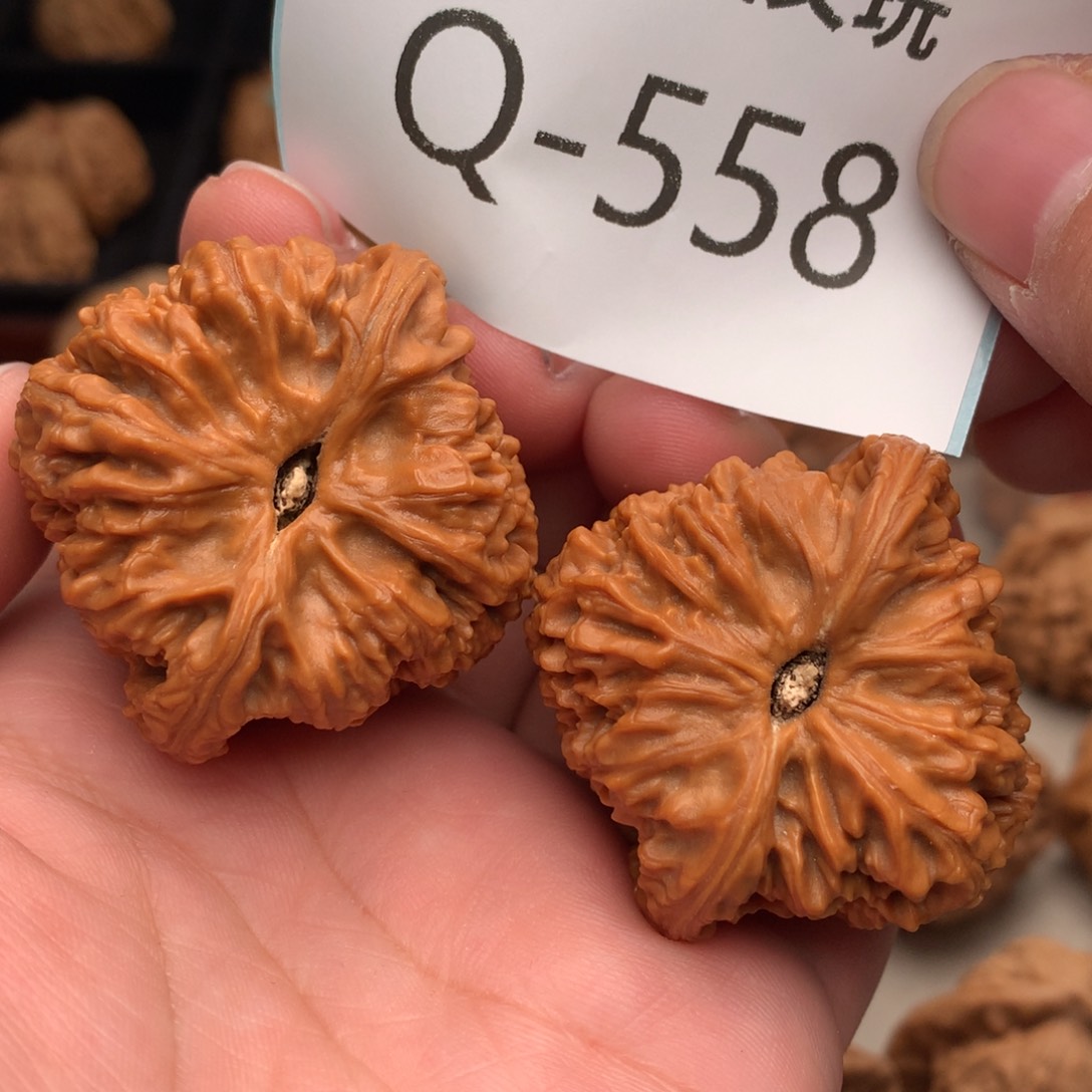 文玩核桃把件42南疆石………