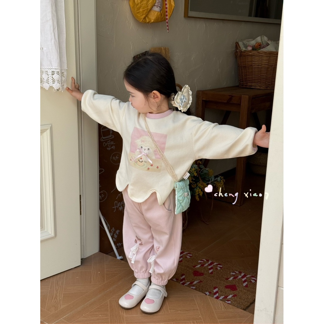 AA11~小7·25春~波浪边卫衣XQ5099