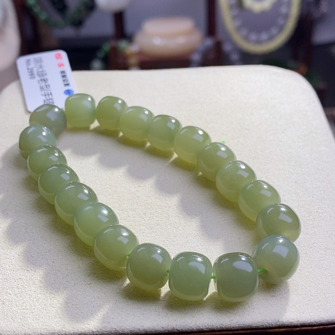 和田玉晴水湖水绿老型珠手串10MM未镶嵌
