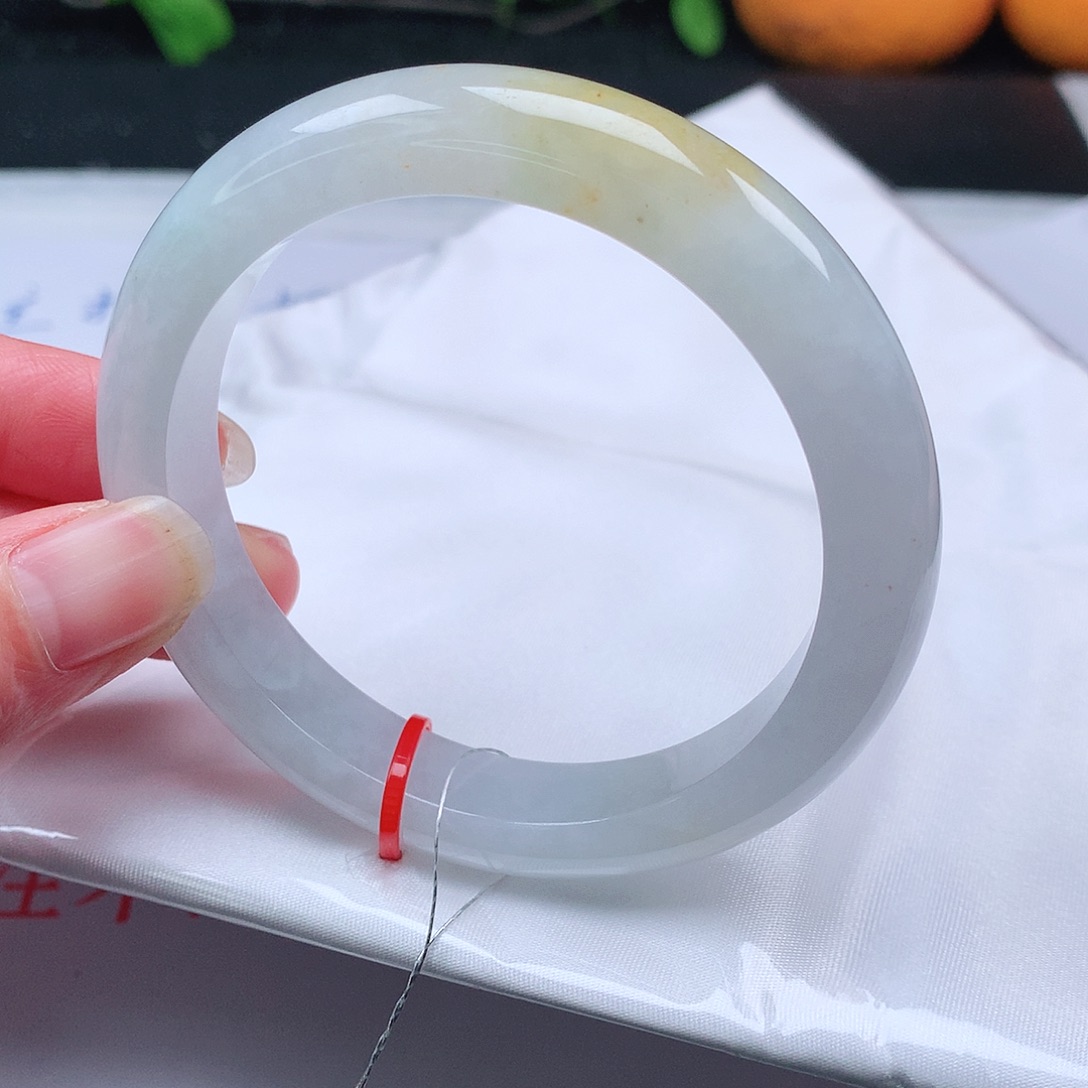 翡翠手镯未镶嵌56圈