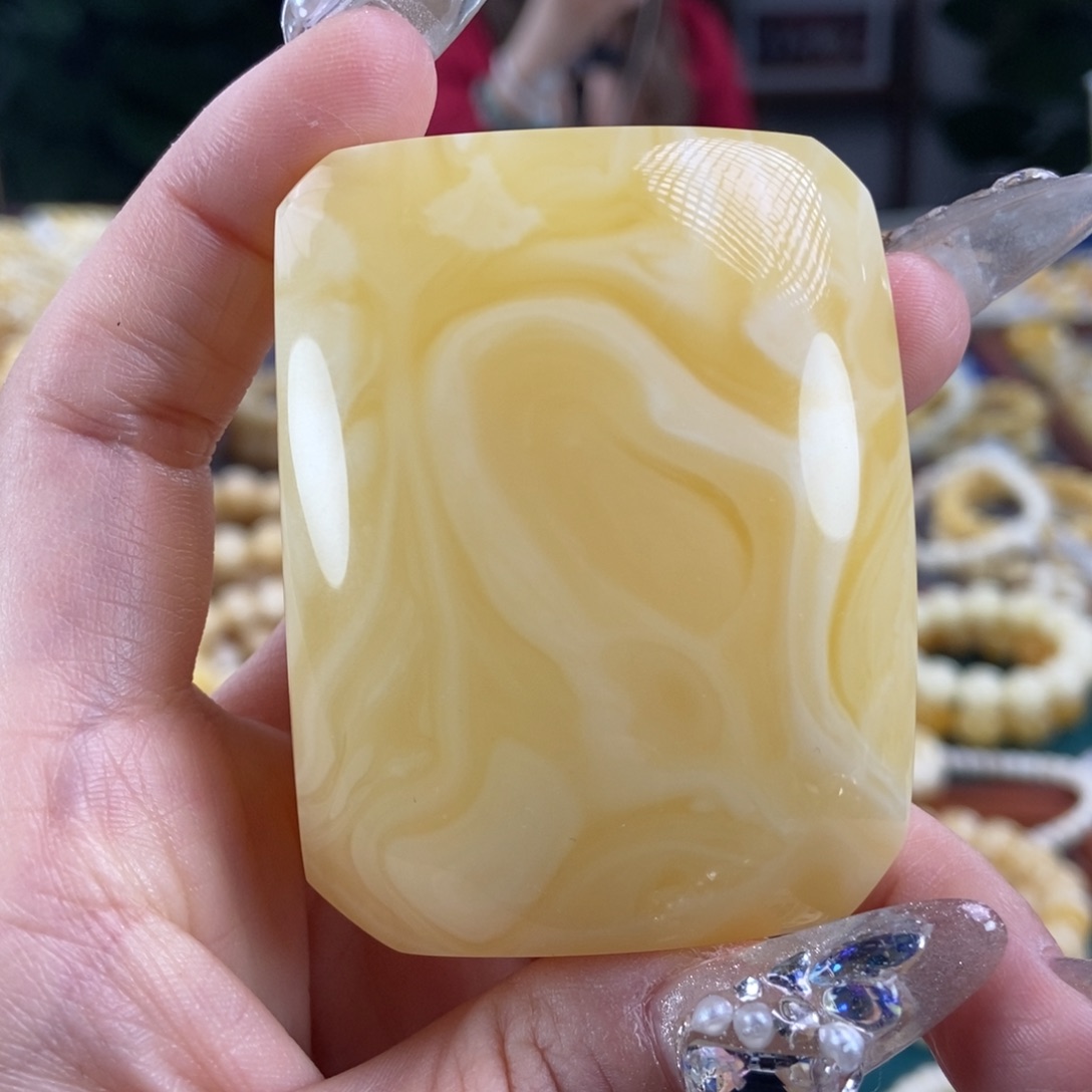 未镶嵌琥珀珠宝奇石无事牌60.26