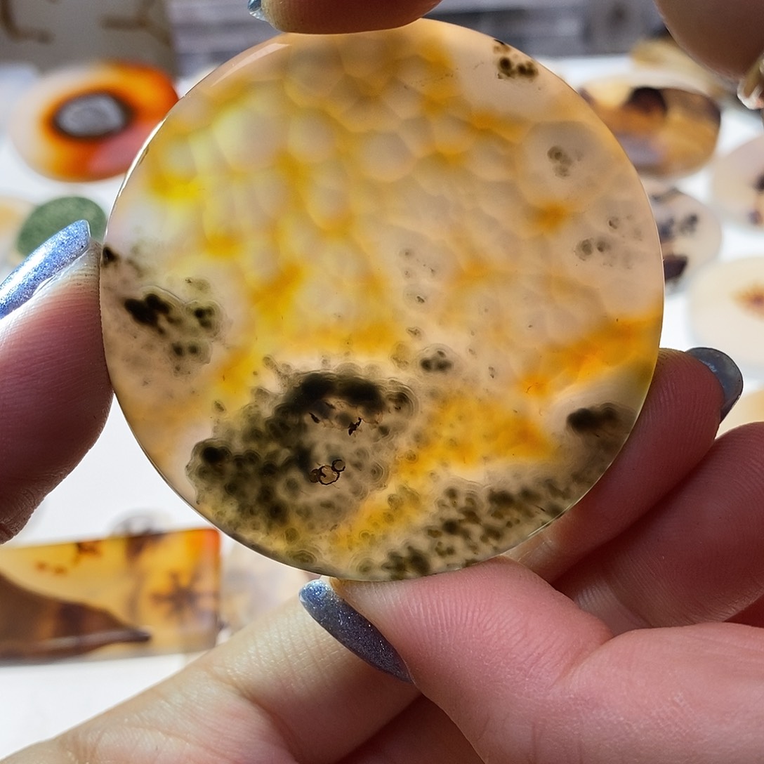 未镶嵌玛瑙/玉髓珠宝奇石