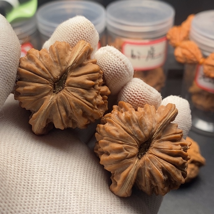 和***尘把件文玩核桃43楼