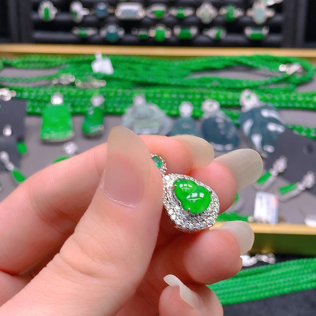 未镶嵌手链翡翠天然