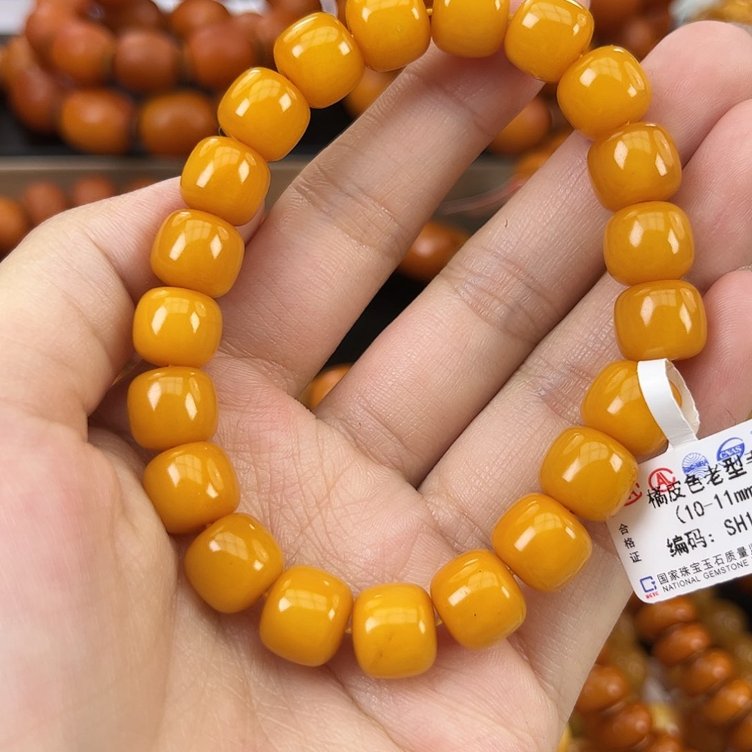 琥珀颈饰未镶嵌蜜蜡