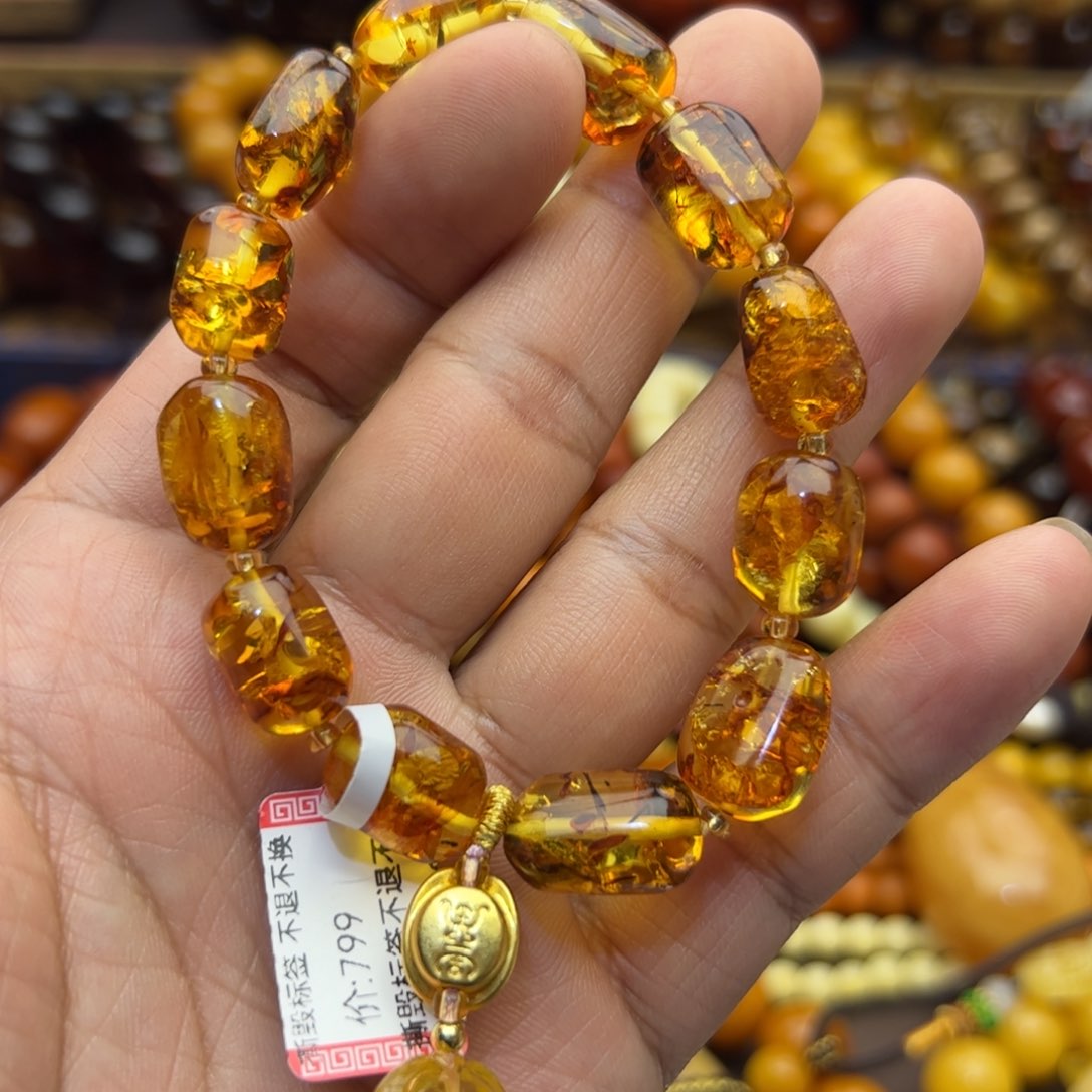 琥珀珠宝奇石未镶嵌