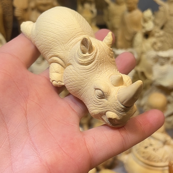 黄杨木小瑕疵犀牛